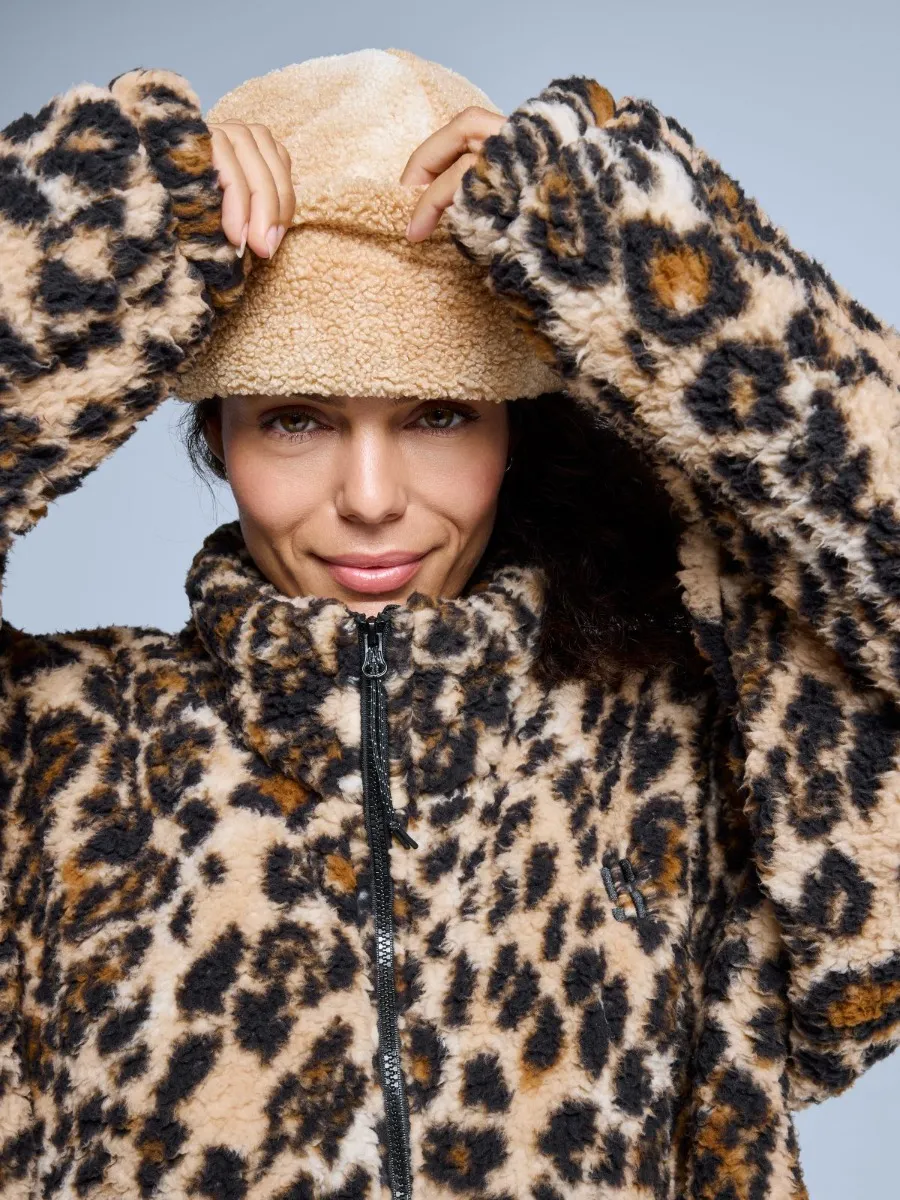 Poederbaas Fluffy Jacket Dames Four Seasons AOP Panterprint